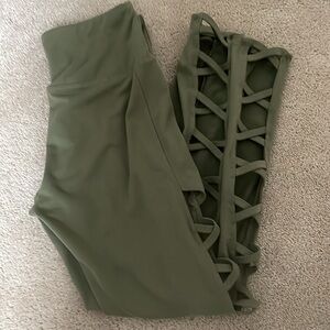 Balance Collection Green Leggings with Cutout size M
